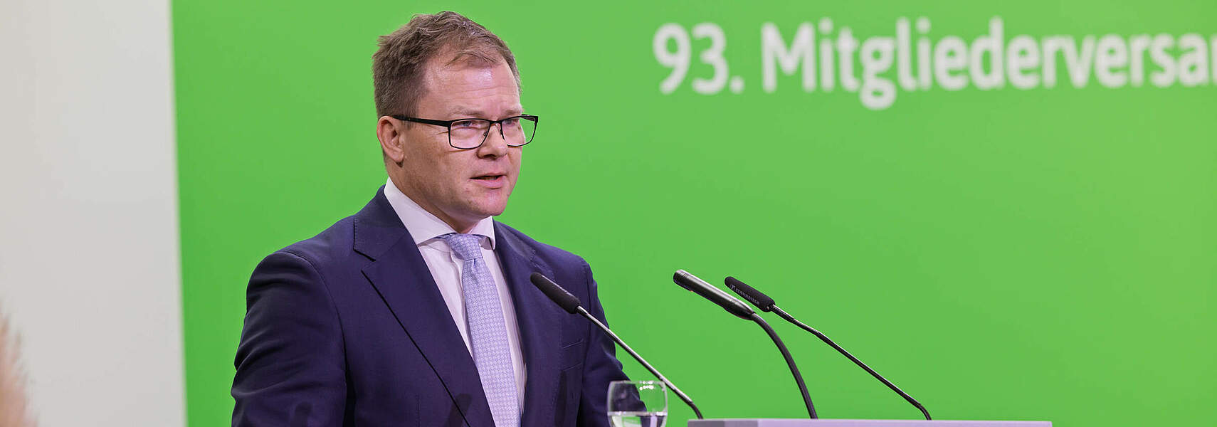 dbk 7/2025 – Interview: „Miteinander reden, statt übereinander“