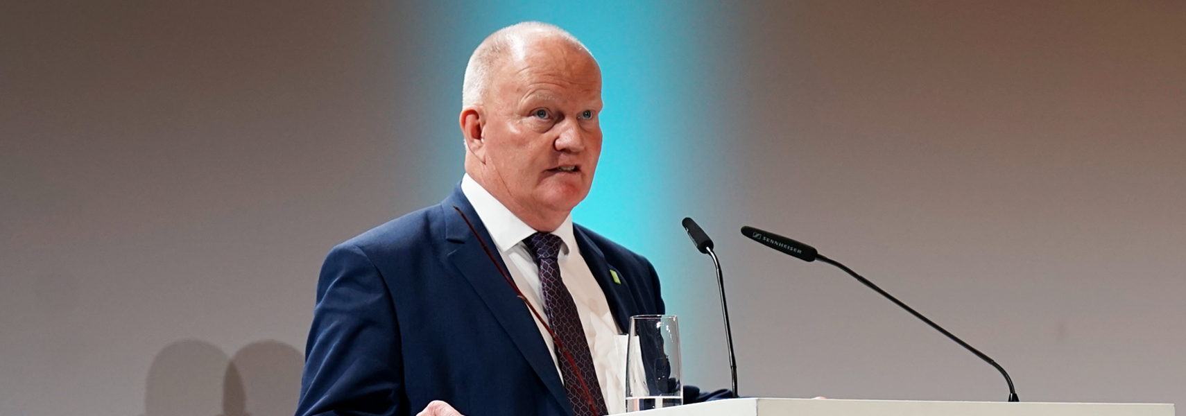 Klare Ziele. Neue Wege. Starke Milch – Erwartungen der Milchbauern an Politik und Wirtschaft