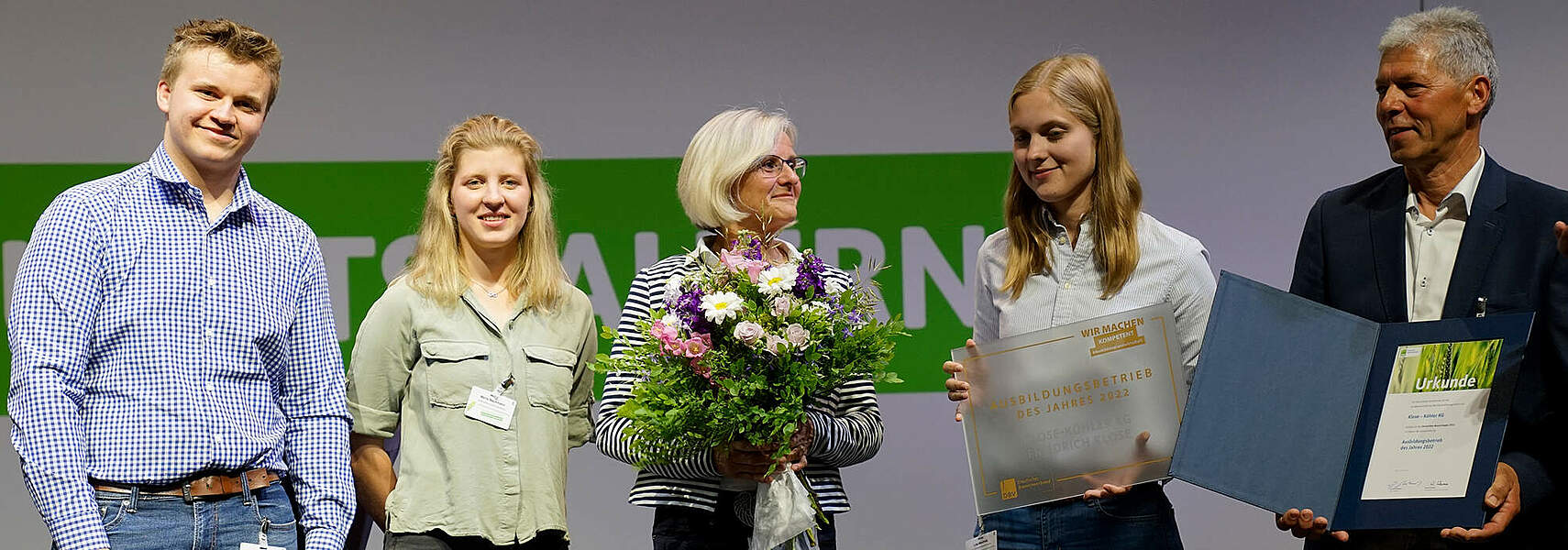 Ausbildungsbetrieb des Jahres 2022 beim Deutschen Bauerntag geehrt