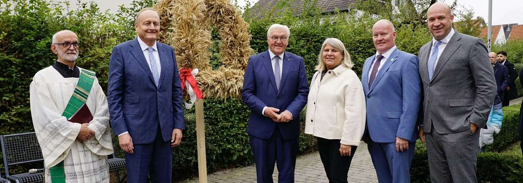 Erntekrone an Bundespräsident Steinmeier übergeben