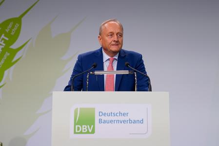 Rukwied_Grundsatzrede.jpg