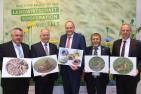 2019-06-26_Artenvielfalt_in_der_Agrarlandschaft_c_DBV.jpg