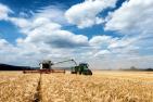 combine-harvester-8168414_pixabay_Wolfgang-1958_kl.jpg