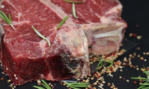 2019-08-07_Mehrwertsteuer_Fleisch_c_tomwieden_pixabay.jpg