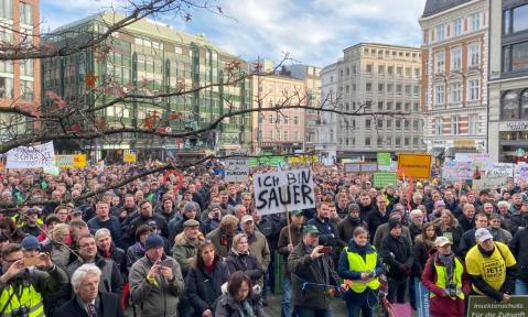 Aktion_zur_UMK_in_Hamburg_191114.jpg