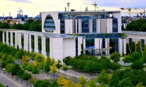 chancellery-207150_c_Eukalyptus_pixabay.jpg