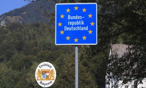 border-3684804_1920_pixabay-stux.jpg