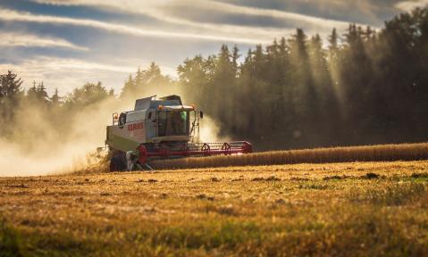 claas-2147239_1920_pixabay_Thilo_Becker.jpg