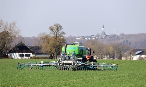 agriculture-4974615_1920_pixabay-Franz_W..jpg