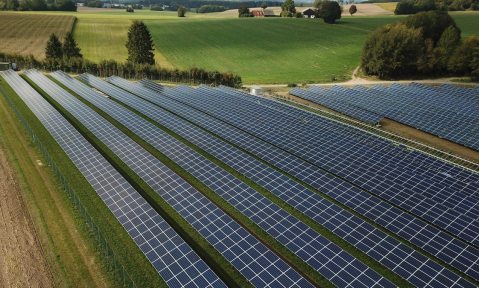 photovoltaic-4525178_1920_pixabay_fabersam.png