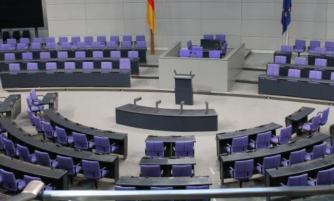 bundestag-369049_1920_pixabay_-_clareich.jpg