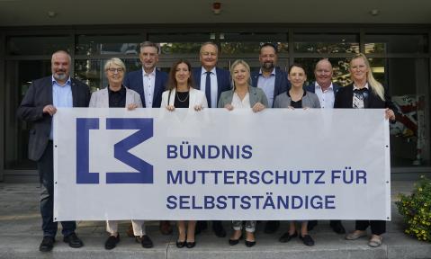Beitritt_Buendnis_Mutterschutz_fuer_Selbststaendige.JPG